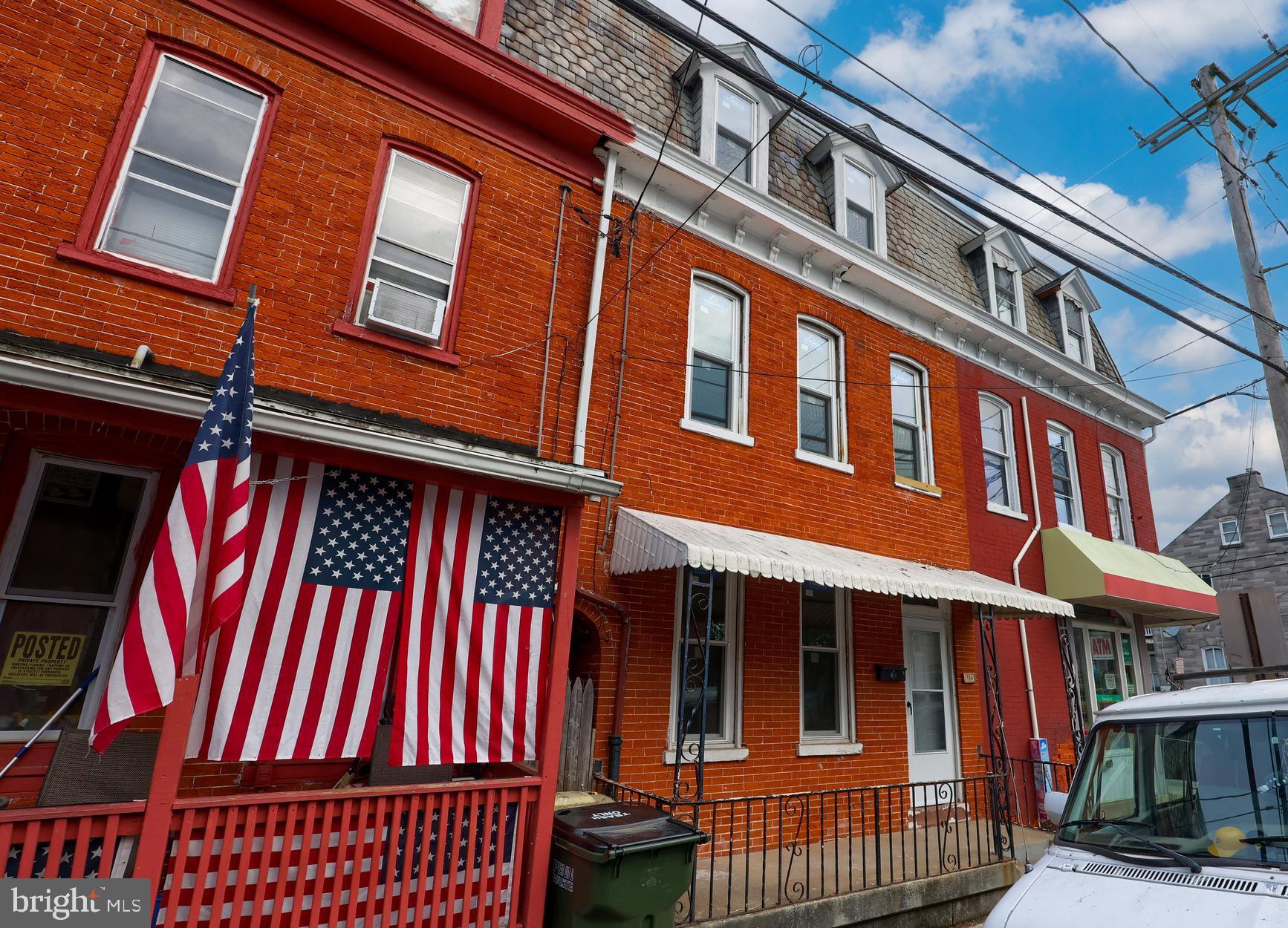 104 Coral Street, Lancaster, PA 17603 Compass