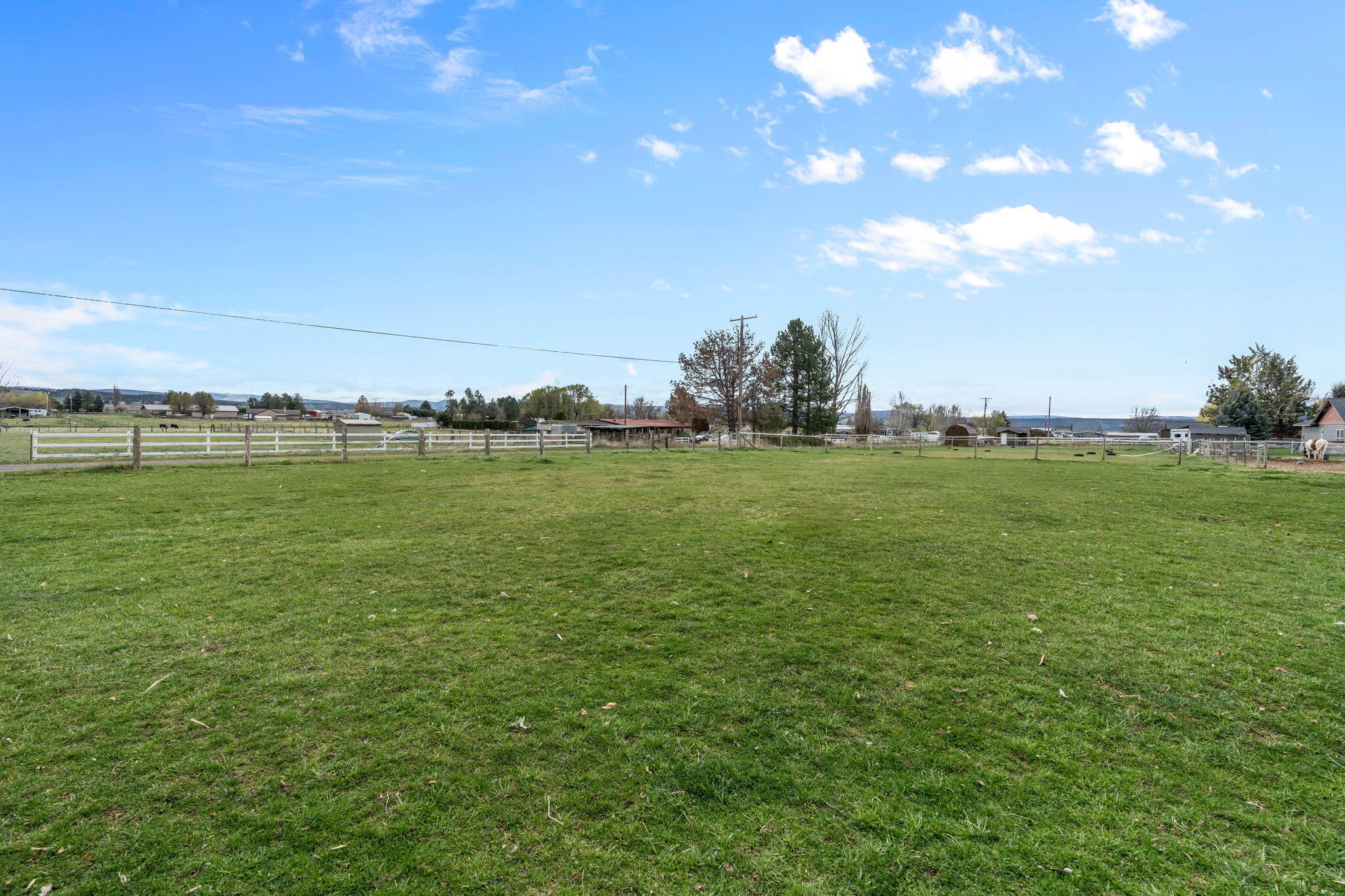 7651 Edwards Road Prineville, OR 97754 - Photo 42 of 54 2026_04_02_7651_NE_Edwards_Rd_Pv-3