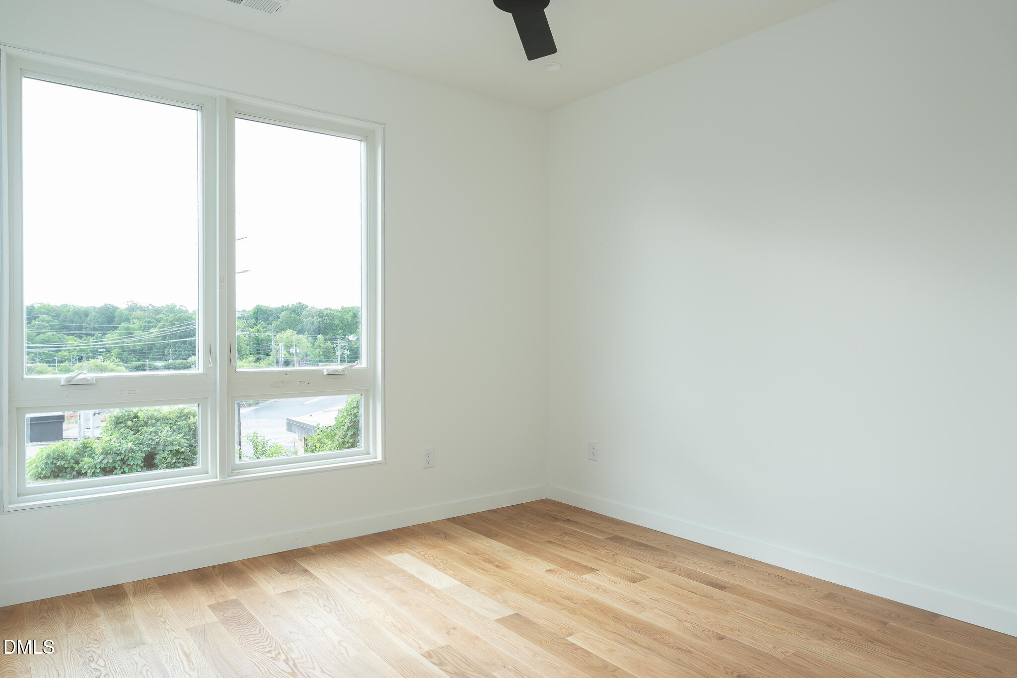 301.5 Bickett Boulevard Raleigh, NC 27608 - Photo 24 of 35
