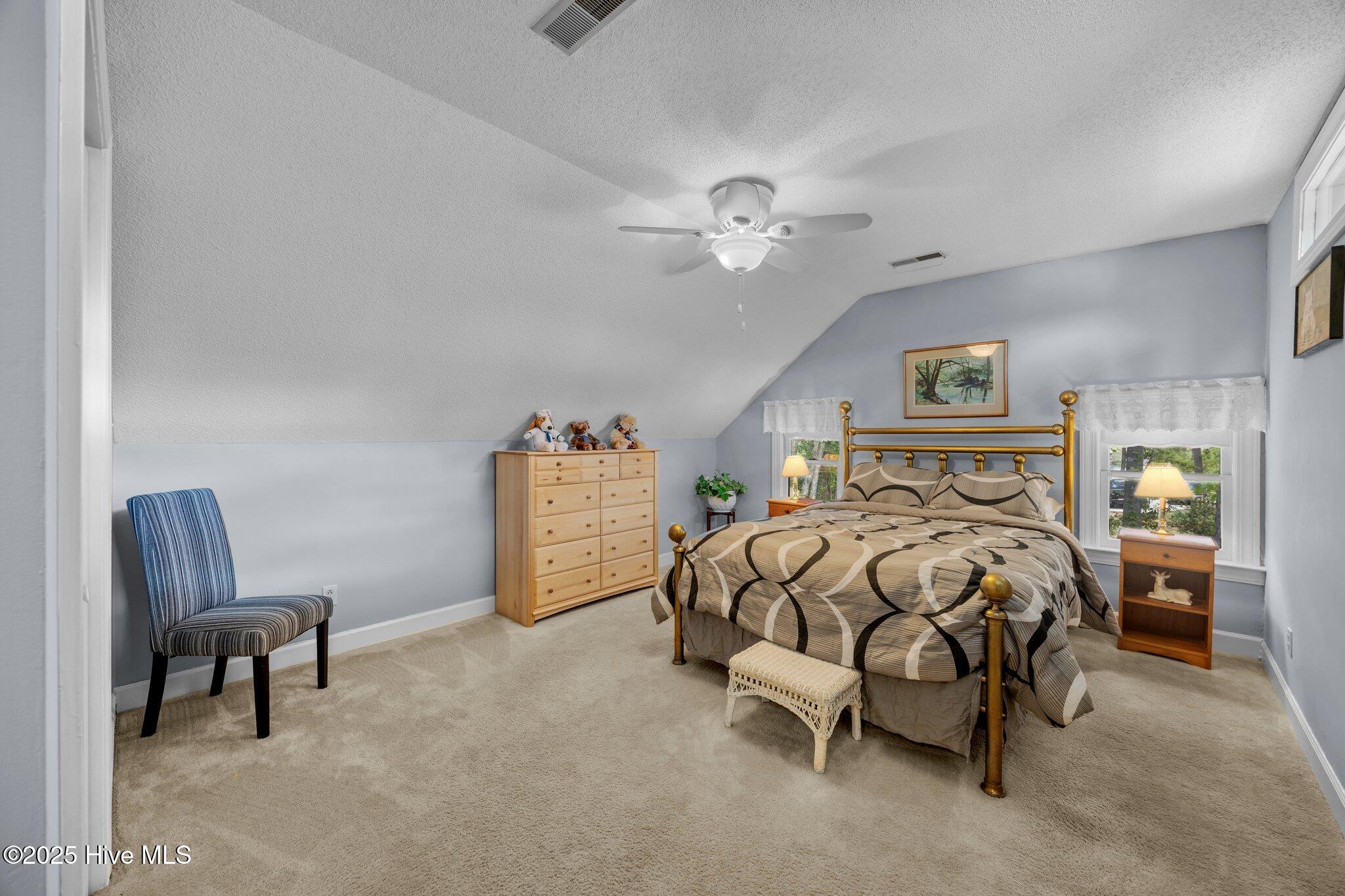 204 Gangplank Road New Bern, NC 28562 - Photo 19 of 47 Upstairs Bedroom 1