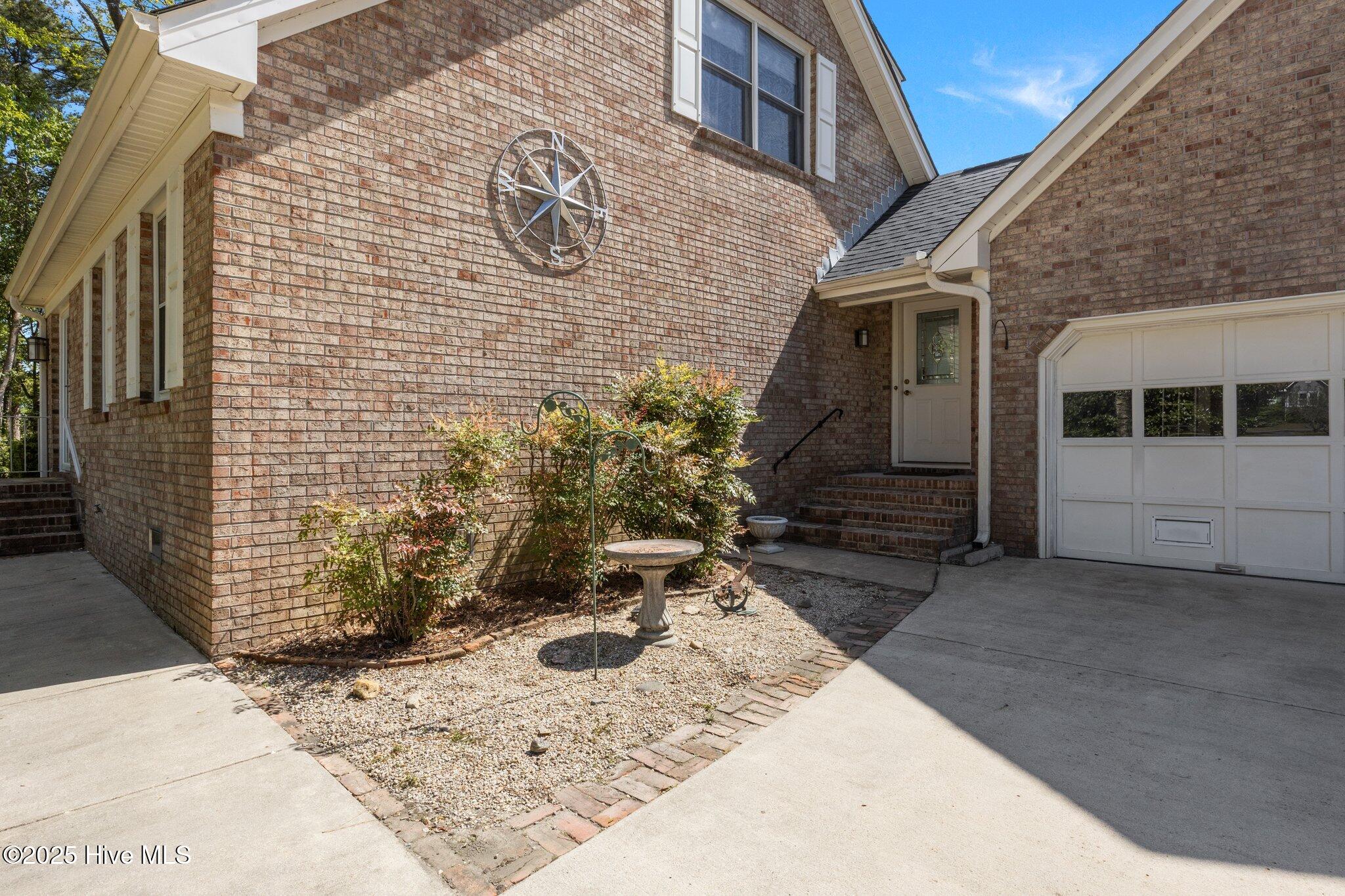 204 Gangplank Road New Bern, NC 28562 - Photo 45 of 47 Private Side Entry