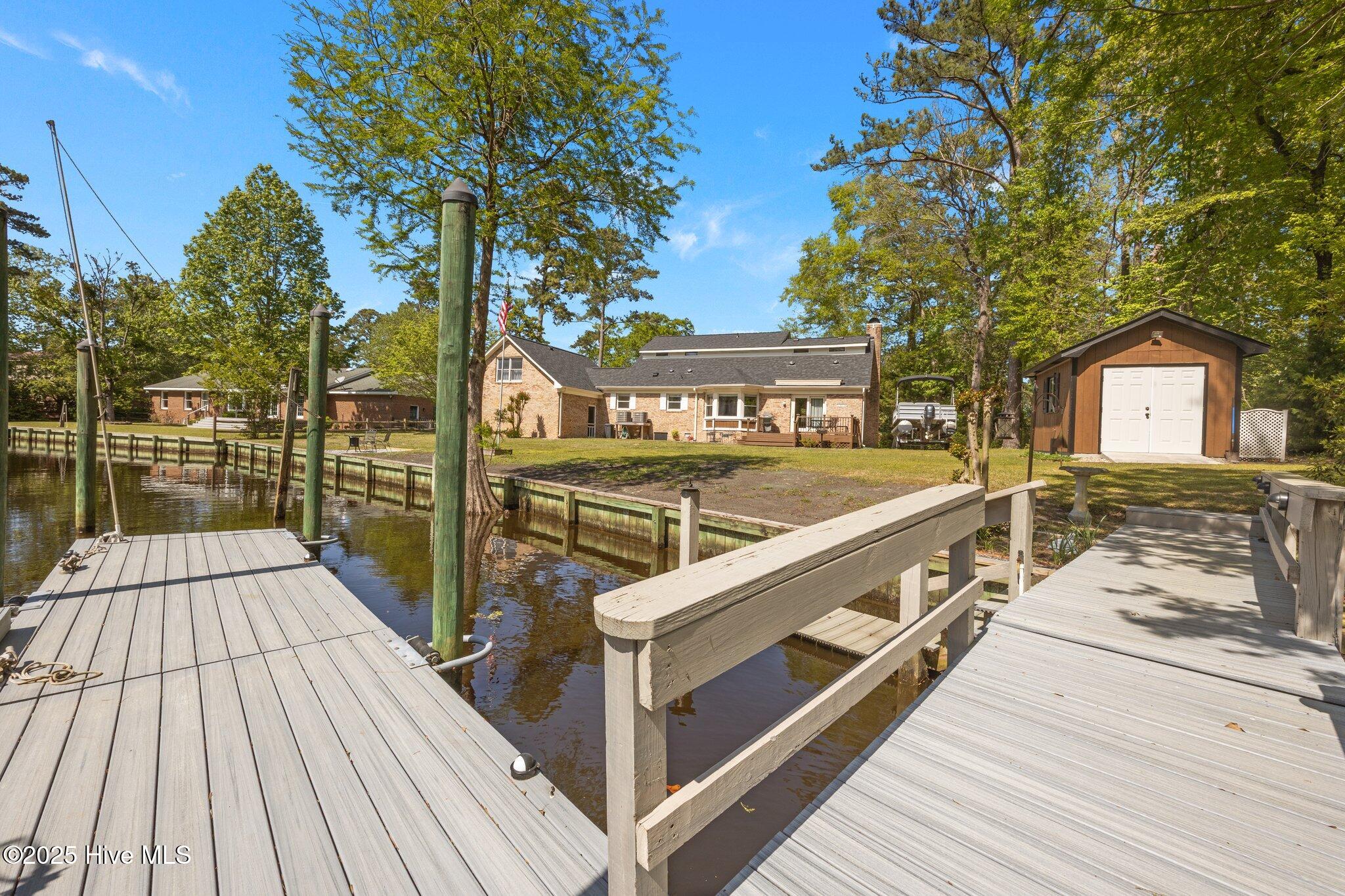 204 Gangplank Road New Bern, NC 28562 - Photo 5 of 47 Rebuilt Low Maintenance Trex Dock