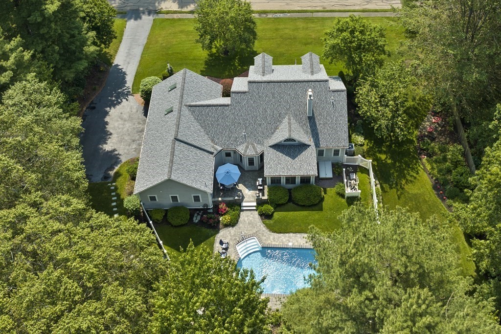 106 Tearall Road Raynham, MA 02767 - Photo 1 of 38 Gallery Image 1