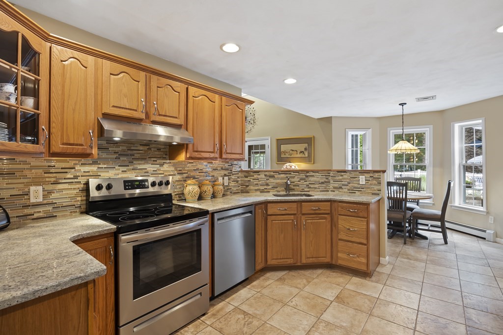 106 Tearall Road Raynham, MA 02767 - Photo 11 of 38 Gallery Image 11