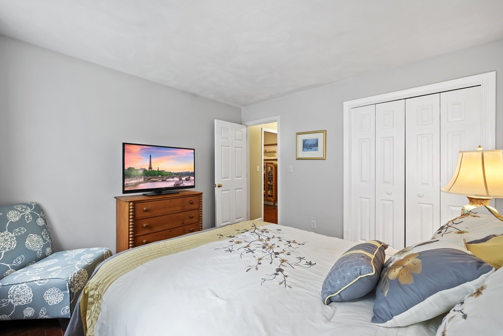 106 Tearall Road Raynham, MA 02767 - Photo 19 of 38 Gallery Image 19