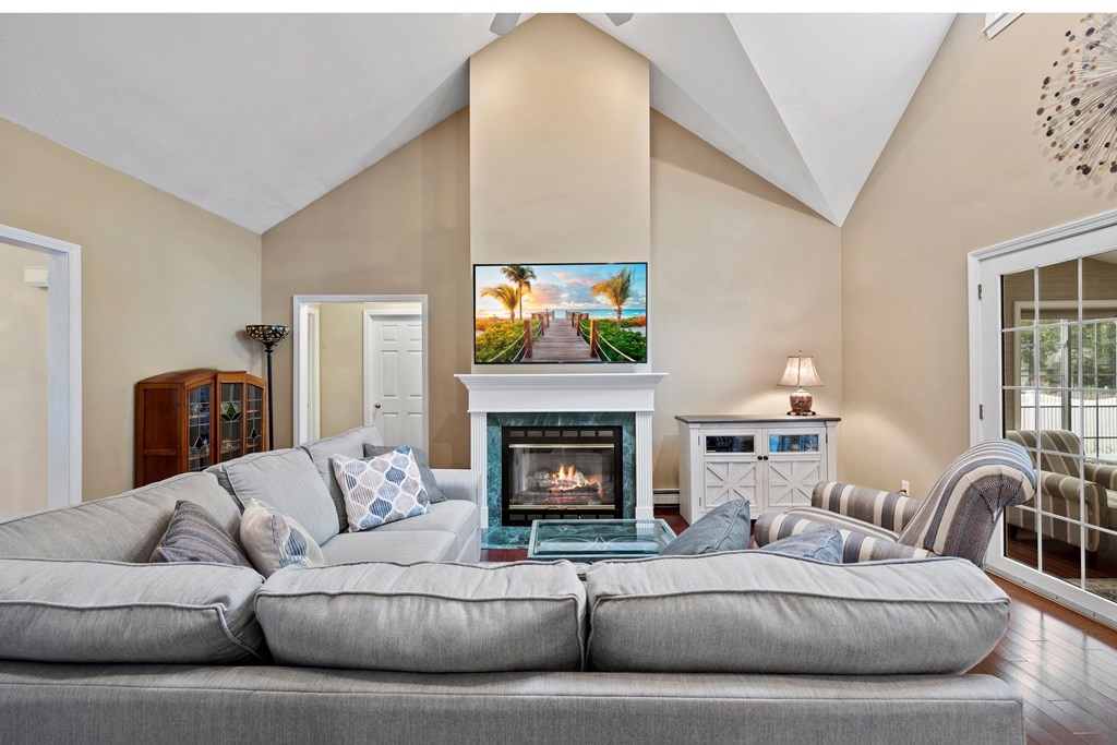 106 Tearall Road Raynham, MA 02767 - Photo 6 of 38 Gallery Image 6