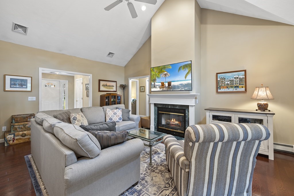 106 Tearall Road Raynham, MA 02767 - Photo 7 of 38 Gallery Image 7