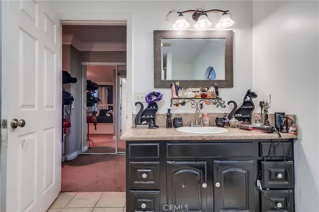 $698,000 | 2975 Fernwood Avenue, Lynwood, CA 90262