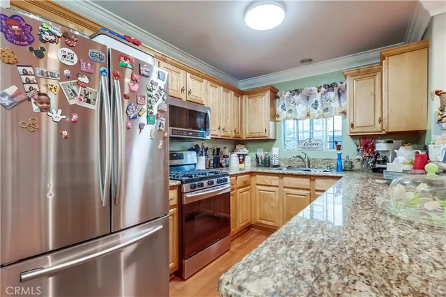 $698,000 | 2975 Fernwood Avenue, Lynwood, CA 90262