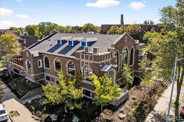 $4,250,000 | 1034 South Kings Highway Boulevard, St. Louis, MO 63110