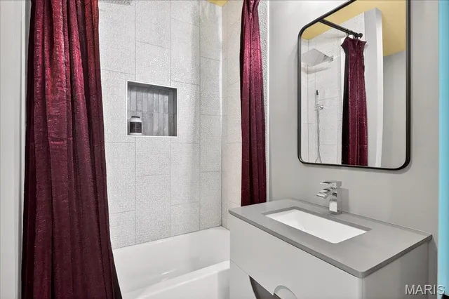 $4,250,000 | 1034 South Kings Highway Boulevard, St. Louis, MO 63110