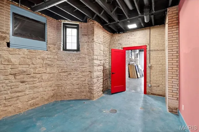 $4,250,000 | 1034 South Kings Highway Boulevard, St. Louis, MO 63110