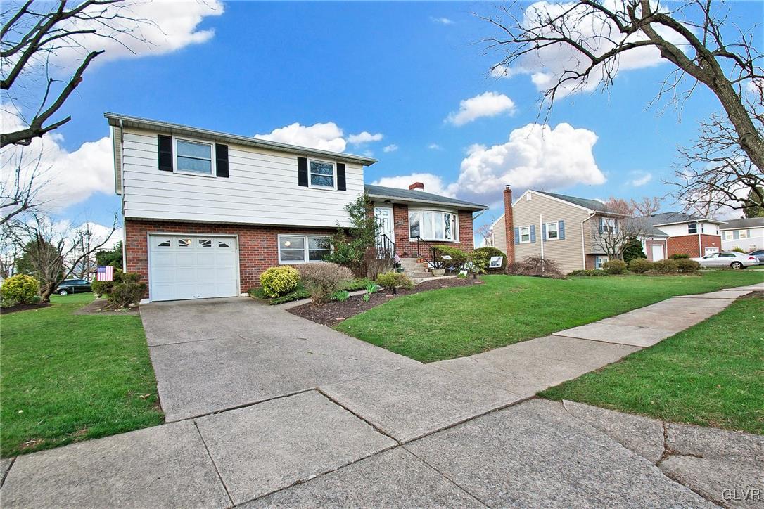 2930 Shakespeare Road Bethlehem, PA 18017 - Photo 3 of 29 Gallery Image 3