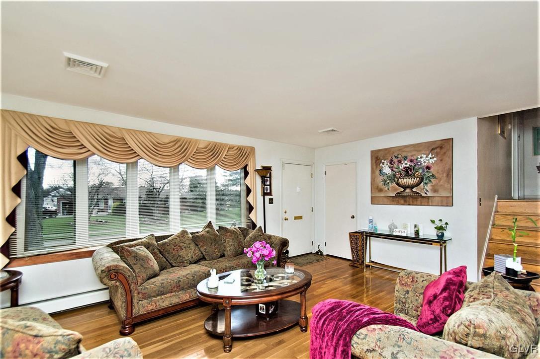 2930 Shakespeare Road Bethlehem, PA 18017 - Photo 4 of 29 Gallery Image 4