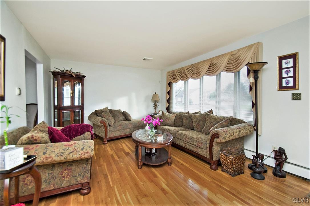 2930 Shakespeare Road Bethlehem, PA 18017 - Photo 6 of 29 Gallery Image 6