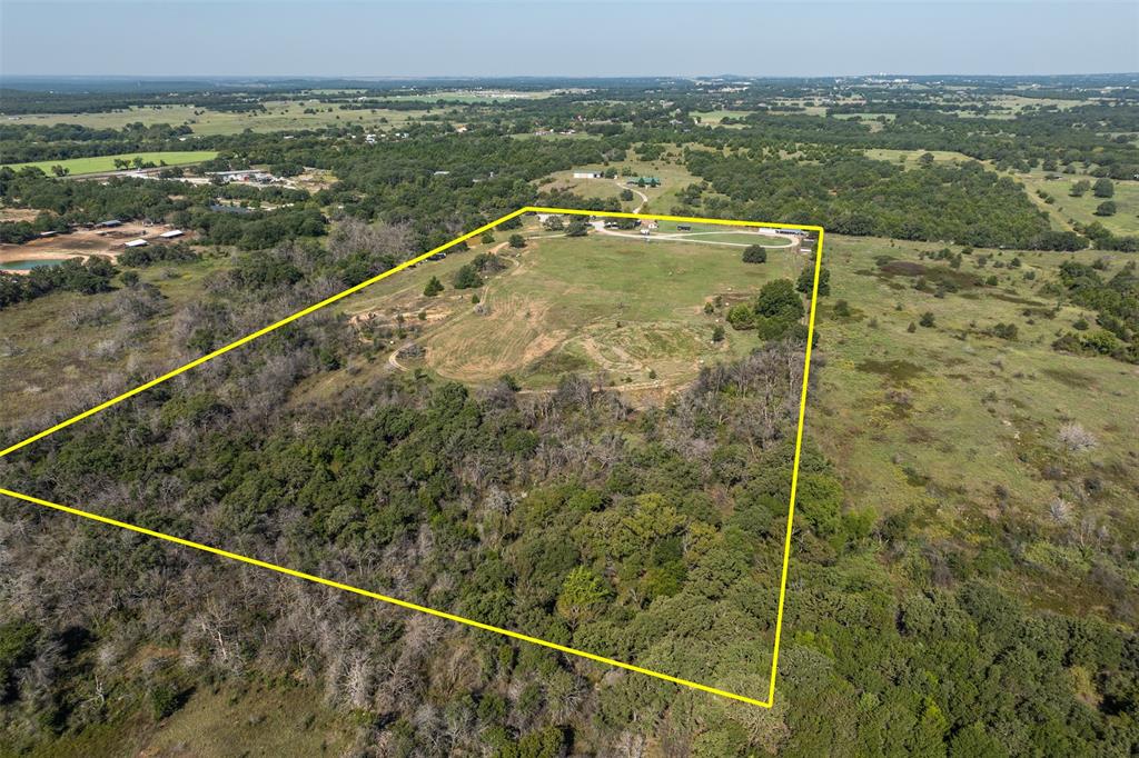 917 Cole Lane Sunset, TX 76270 - Photo 36 of 40 a view of a balcony