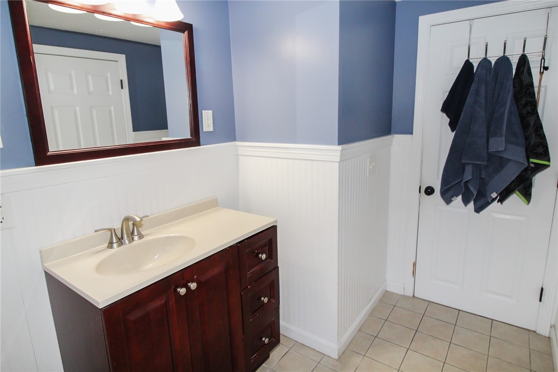 74 Fales Road Bristol, RI 02809 - Photo 22 of 44
