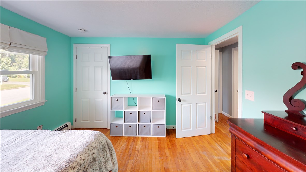 74 Fales Road Bristol, RI 02809 - Photo 24 of 44 2nd Bedroom