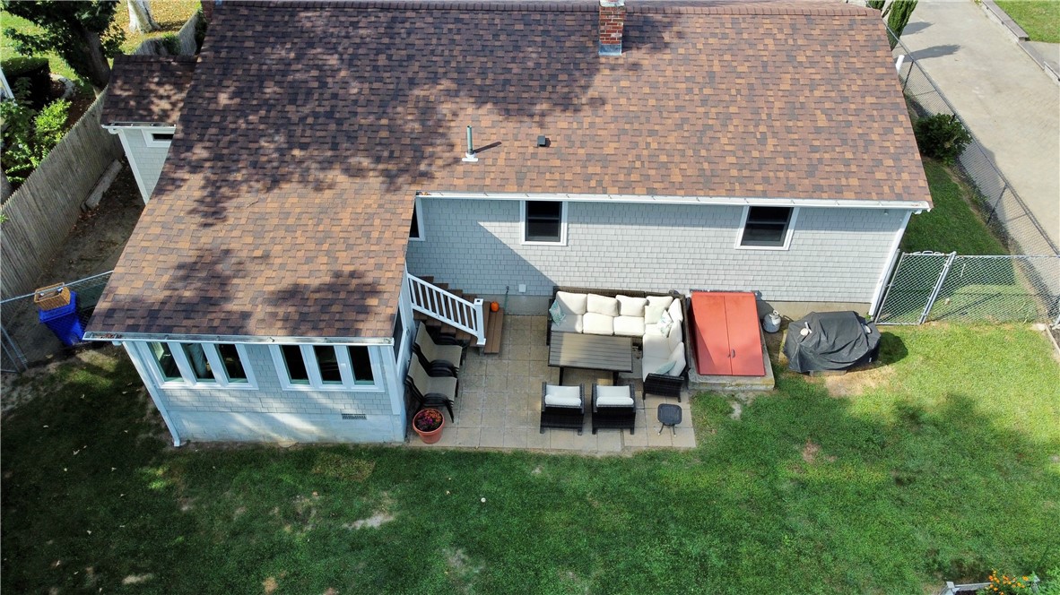 74 Fales Road Bristol, RI 02809 - Photo 4 of 44
