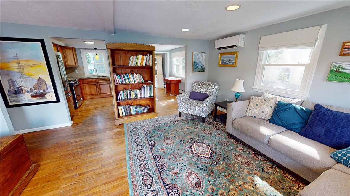 74 Fales Road Bristol, RI 02809 - Photo 8 of 44