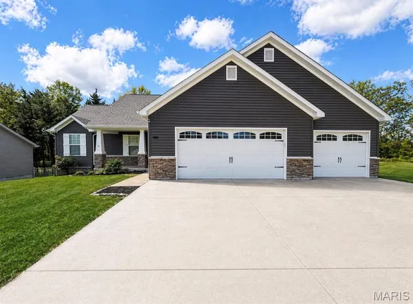 $315,000 | 1005 Busch Drive, Warrenton, MO 63383