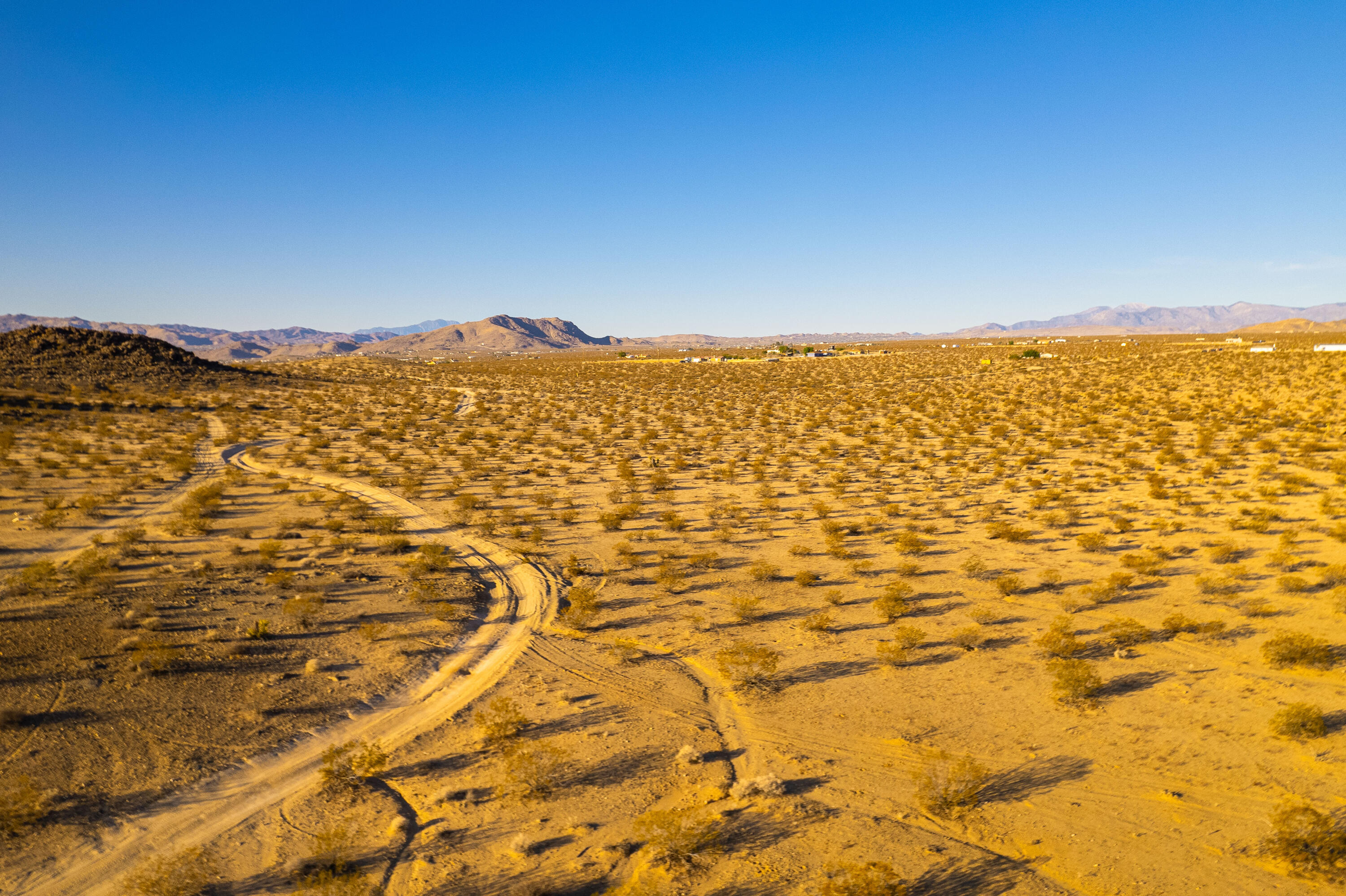 63280 Starlight Street Joshua Tree, CA 92252 - Photo 17 of 21 17-print-JS_Starlight_OPMG_1024_017