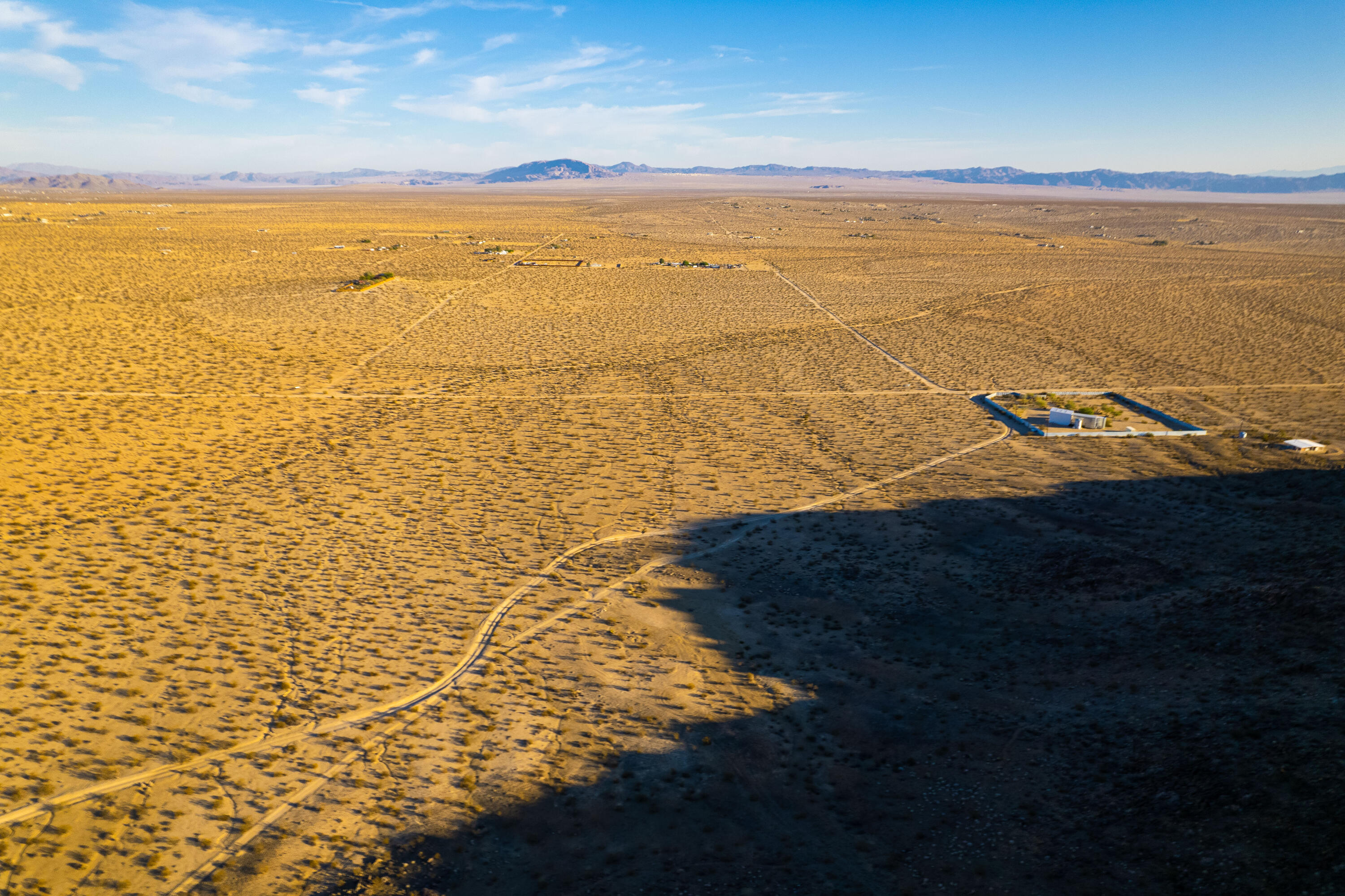 63280 Starlight Street Joshua Tree, CA 92252 - Photo 4 of 21 4-print-JS_Starlight_OPMG_1024_004
