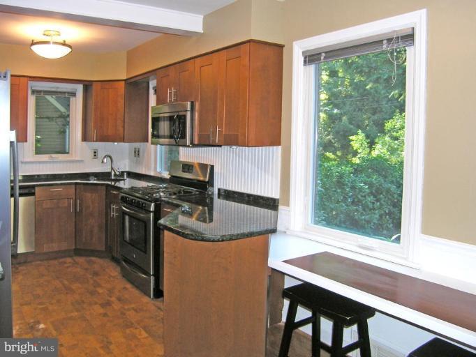 4 Knox Place Silver Spring, MD 20901 - Photo 14 of 26 Kitchen #3