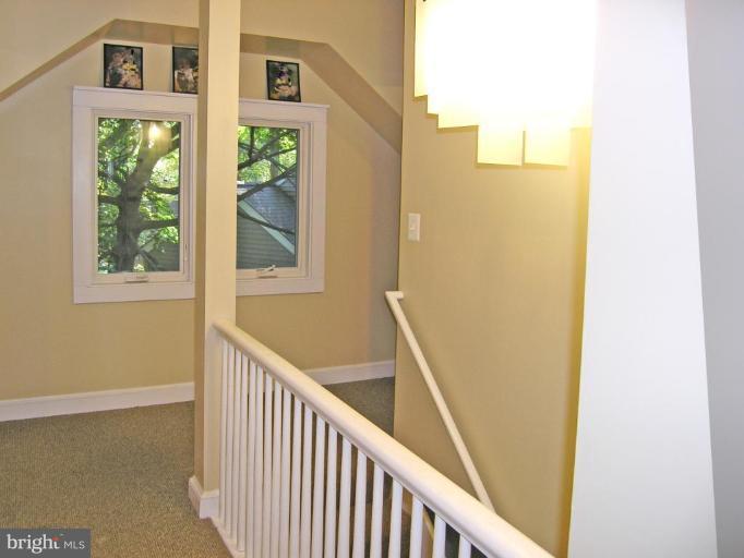 4 Knox Place Silver Spring, MD 20901 - Photo 15 of 26 Hallway