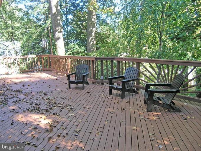 4 Knox Place Silver Spring, MD 20901 - Photo 8 of 26 Deck