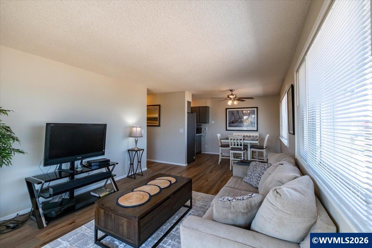 950 Evergreen Road, Unit 311 Woodburn, OR 97071 - Photo 5 of 46 Gallery Image 5