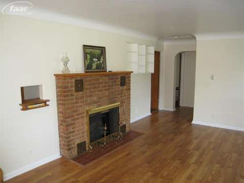 4349 East Mt Morris Road Mount Morris, MI 48458 - Photo 4 of 28 20366043-3.JPG