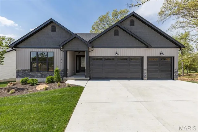 $454,353 | 1517 Louisiana Drive, Festus, MO 63028