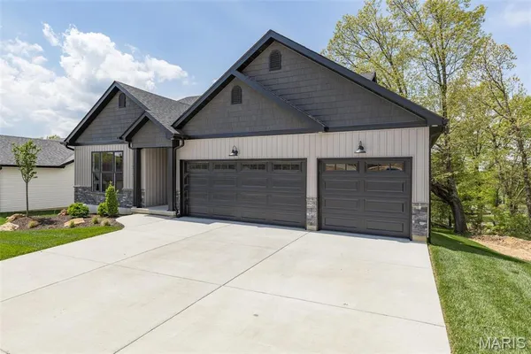 $454,353 | 1517 Louisiana Drive, Herculaneum, MO 63048