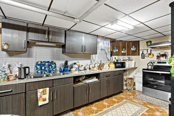 $675,000 | 86-88 Division Street, North Attleboro, MA 02760