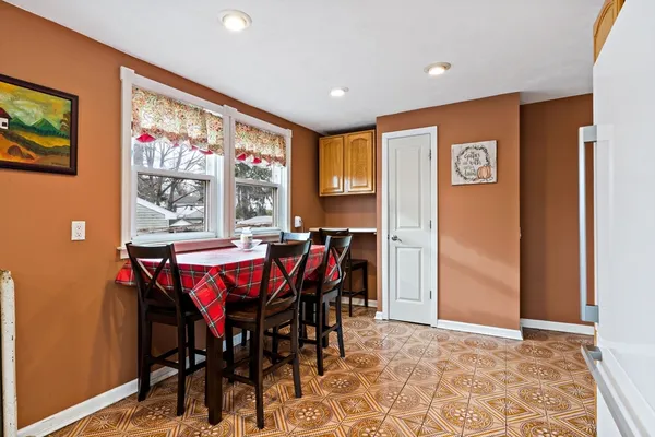 $675,000 | 86-88 Division Street, North Attleboro, MA 02760