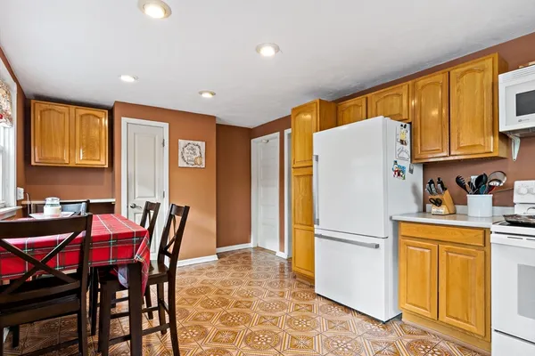 $675,000 | 86-88 Division Street, North Attleboro, MA 02760