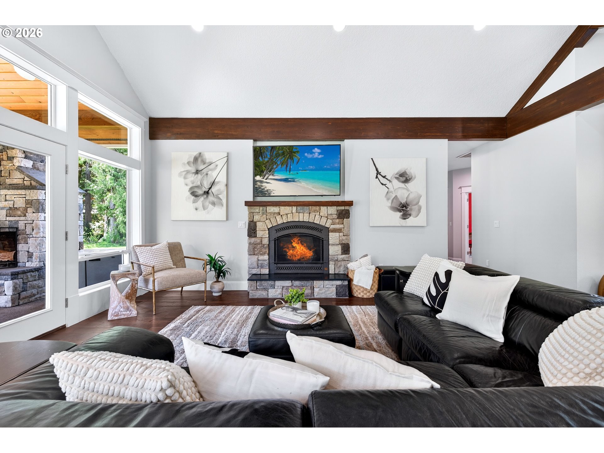 17150 Southeast Ten Eyck Road Sandy, OR 97055 - Photo 11 of 43 Living Room/Entrance