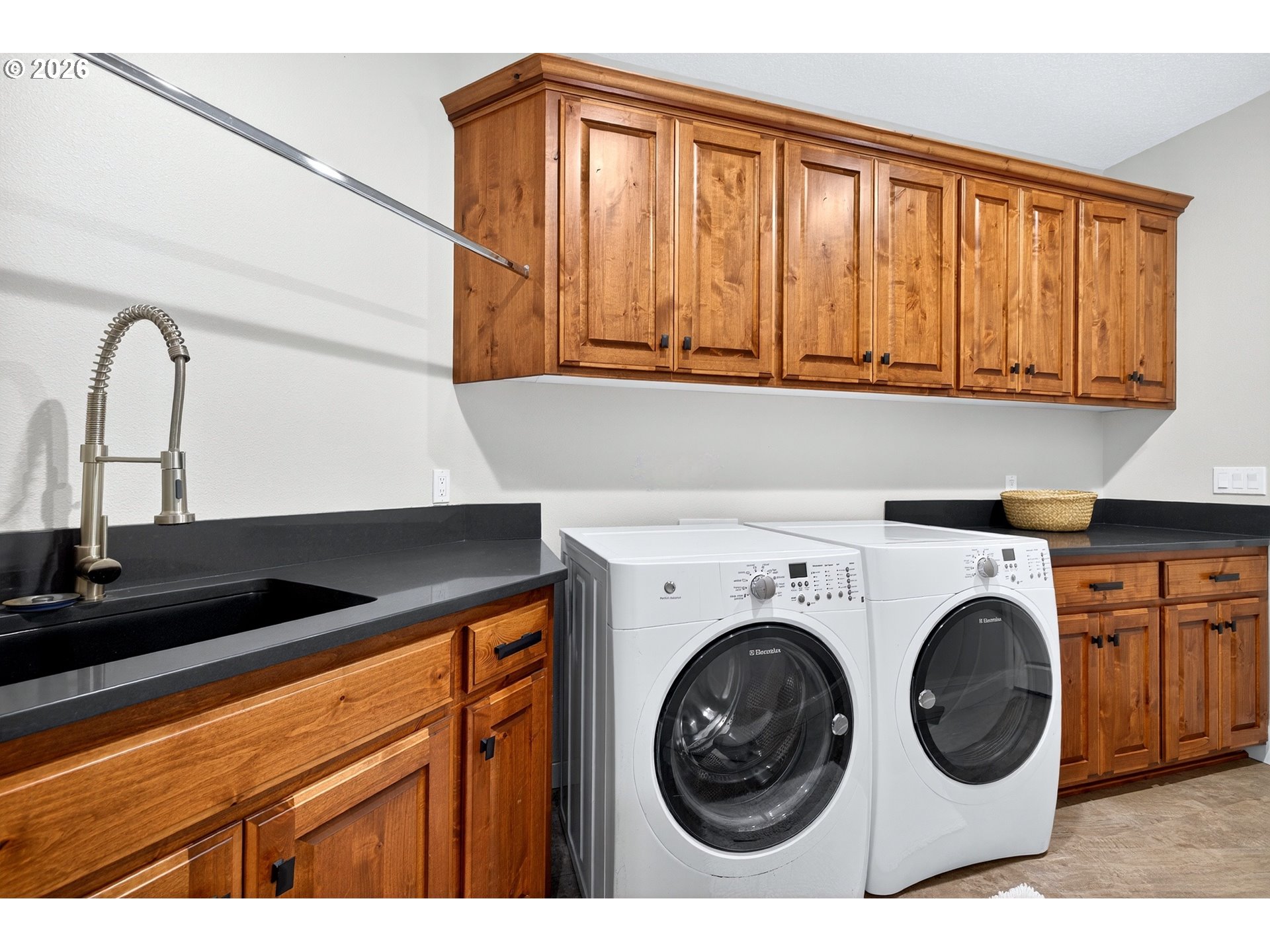 17150 Southeast Ten Eyck Road Sandy, OR 97055 - Photo 28 of 43 Fireplace Outside