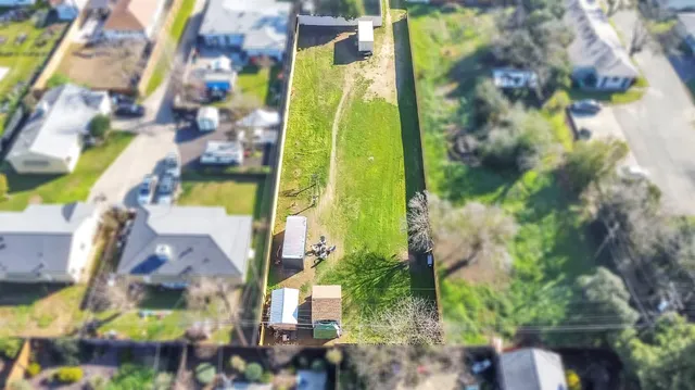 a view of outdoor area with seating area