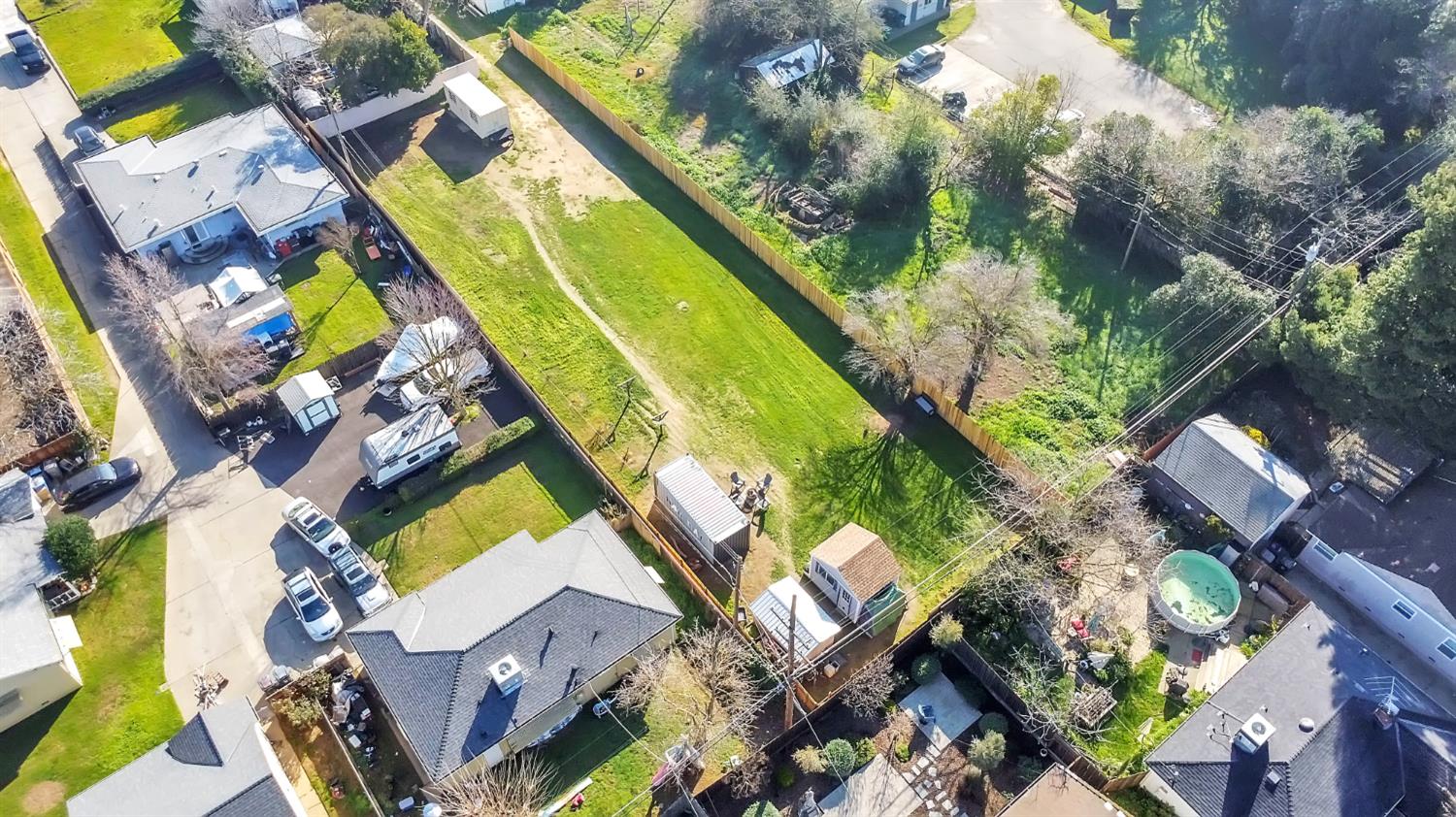 4194 63rd Street Sacramento, CA 95820 - Photo 28 of 41 an aerial view of a residential houses with yard