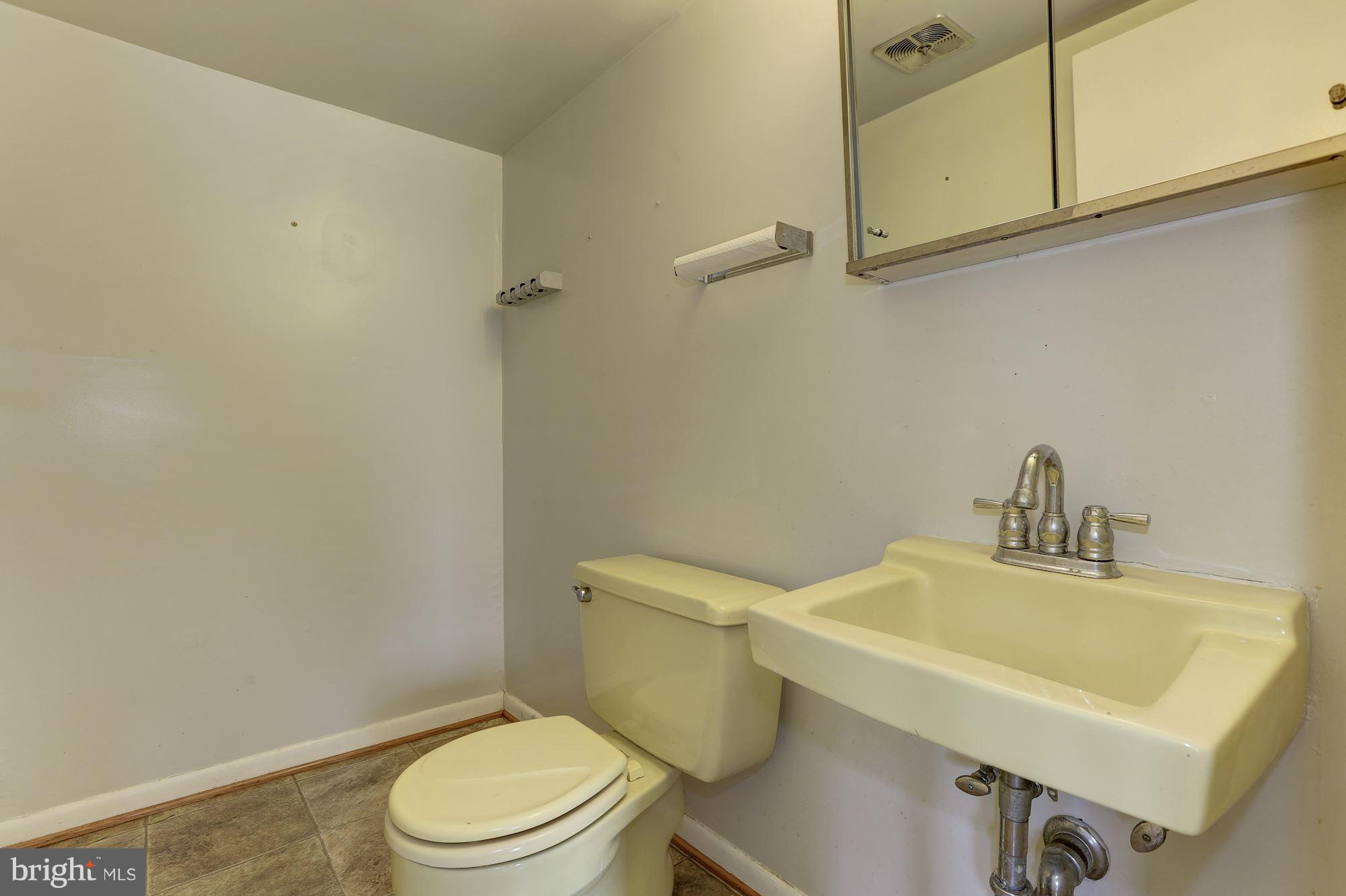 2704 Rambler Court Adelphi, MD 20783 - Photo 12 of 27 Bath