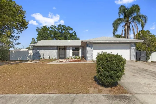 $349,989 | 643 Bryan Terrace Drive, Brandon, FL 33511