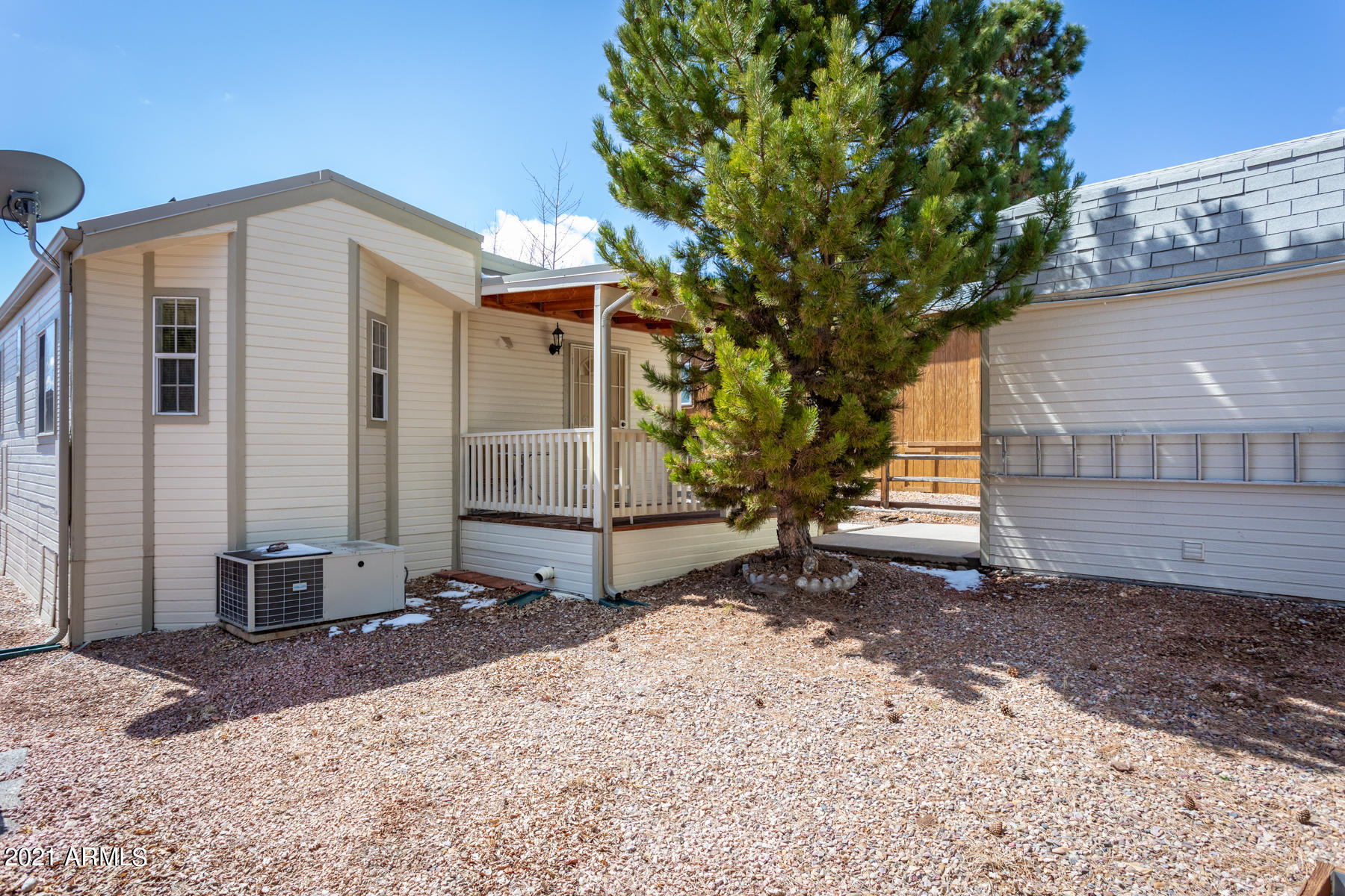 2210 Rodeo Road Overgaard, AZ 85933 - Photo 17 of 27 2210 Rodeo Rd