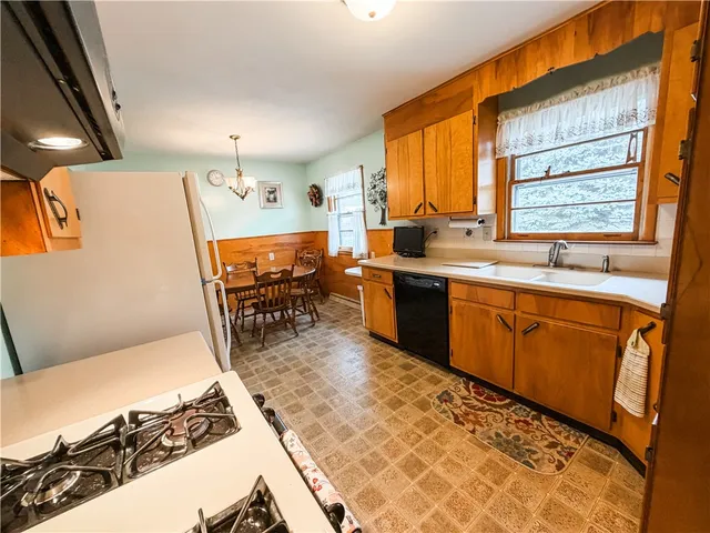 $249,000 | 93 Capitol Street, Auburn, NY 13021