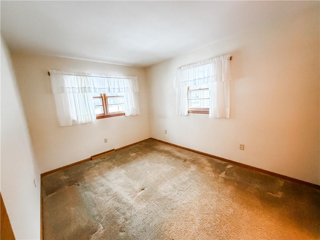 93 Capitol Street Auburn, NY 13021 - Photo 14 of 34