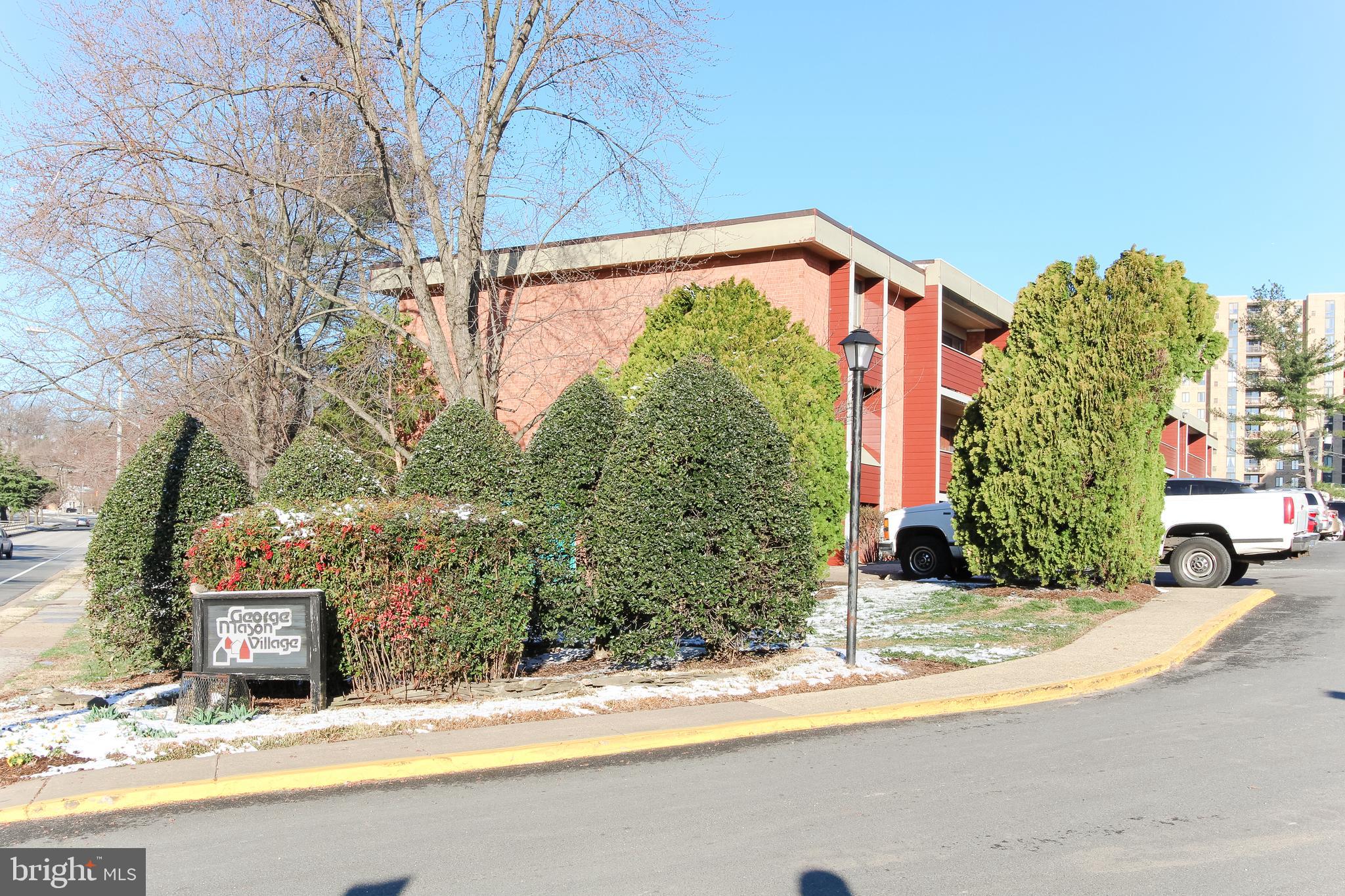 1508 South George Mason Drive, Unit 10 Arlington, VA 22204 - Photo 3 of 25 Entrance to Building
