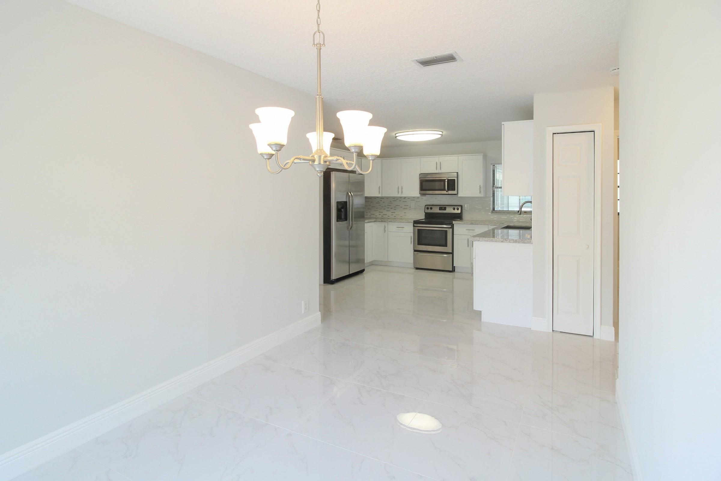 4920 Northwest 3rd Terrace Boca Raton, FL 33431 - Photo 9 of 29 Breakfast/Kitchen