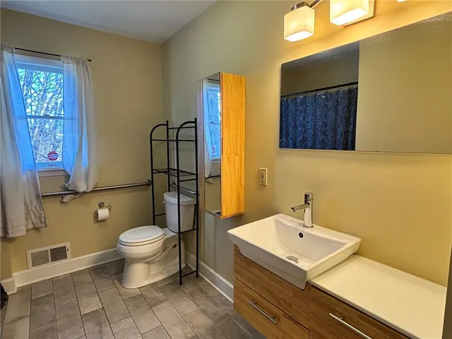 $2,350 | 1289 Creek Street, Penfield, NY 14580