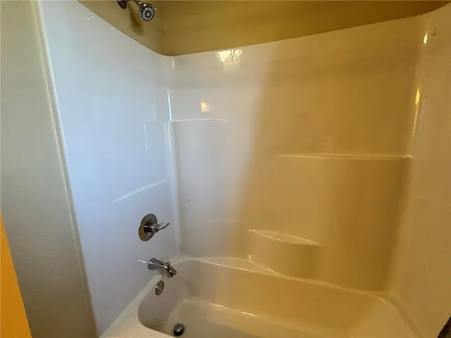 $2,350 | 1289 Creek Street, Penfield, NY 14580